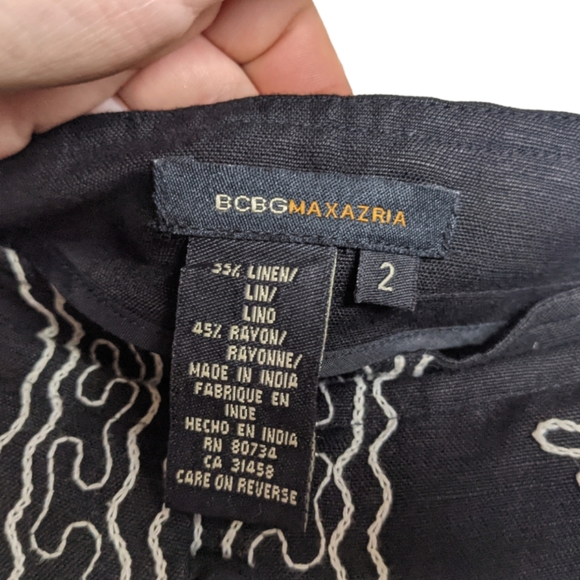 BCBGMaxAzria Embroidered Pencil Skirt 2 🖤✨ - Picture 3 of 9